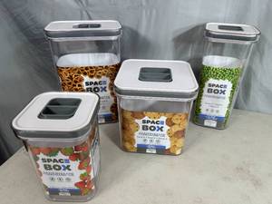 lot 267 image: 4 New Airtight Food Storage Containers