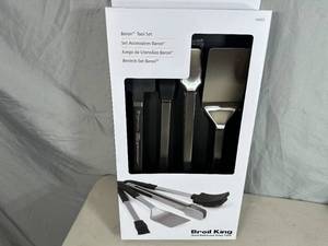 lot 312 image: New Broil King 4 Pc Baron Grilling Tool Set