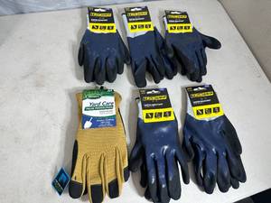lot 321 image: 6 New Pairs of Scotts and True Grip Work Gloves - Medium
