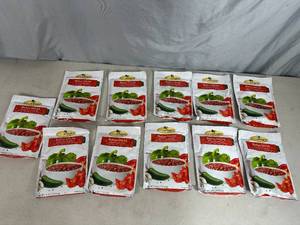 lot 325 image: 11 New Mrs Wages Medium Salsa Mix Packets