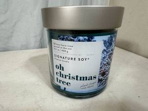 lot 345 image: New Signature Soy Plant Based Wax Blend 2 Wick Candle - Oh Christmas Tree