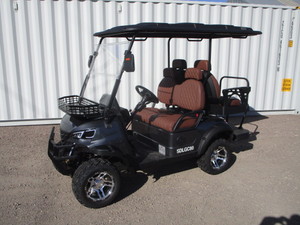 lot 138 image: SDLANCH 4 Seat 60v Electric Golf Cart