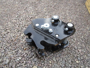 lot 221 image: SDLANCH Mini Excavator Attachment Quick Coupler