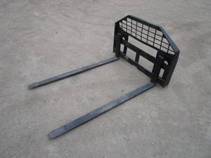 lot 278 image: Future Skid Steer 60 Pallet Forks (slightly used)