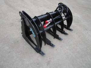 lot 232 image: Future Mini Skid Steer 44 Log Grapple Bucket