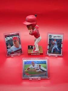 lot 175 image: Mike Trout Bobble Head with (3) Baseball Cards