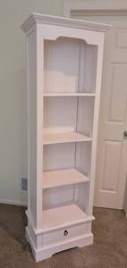 lot 57 image: LL - Tall White Wooden Bookshelf with Drawer