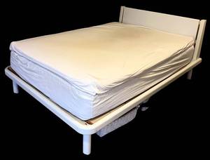 lot 13H image: BR - Vintage White Platform Bed with Headboard and Mattress