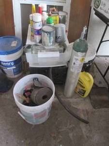 lot 84 image: Household paints, automotive and Ho...