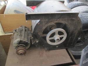 lot 88 image: Blower no. 95-7 with single drop-le...