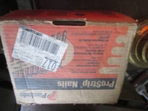 lot 103 image: Box of Paslode 2.113 ring shank ...