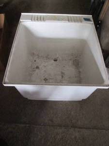 lot 116 image: Plastic utility sink...
