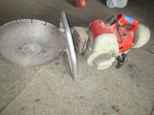 lot 12 image: Vintage Stihl gas powered chop saw...