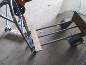 lot 44 image: Convertable 24 Wheel moving dolly ...