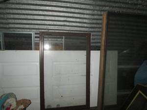 lot 141 image: Wide selection of assorted size win...