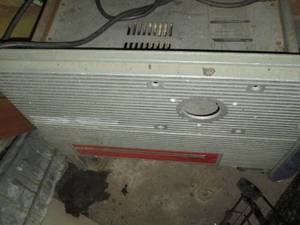 lot 165 image: Ryobi table saw...