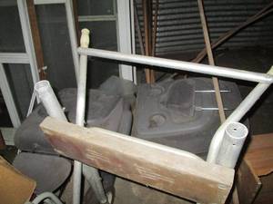 lot 173 image: Outboard motor stand...