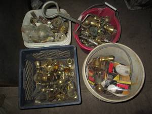 lot 194 image: Bulk supply of door knows, locks an...