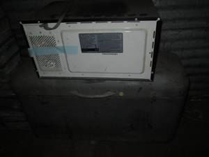 lot 204 image: Countertop Microwave plus a vintage...