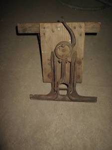 lot 215 image: Vintage metal vise mounted to wood ...