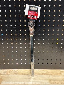 lot 6 image: Craftsman 38 Long Handle Flex Head Ratchet