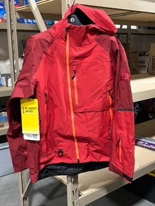 lot 34 image: Ski-Doo BC Aspect Jacket - Retail $559.99