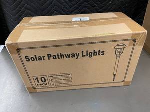 lot 17 image: 10-Pack Solar Pathway Lights with Rechargeable Batteries