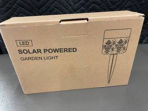 lot 56 image: Box of 8 LED Solar Powered Garden Pathway Lights