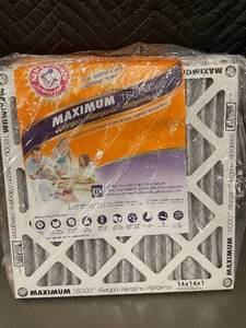 lot 78 image: Pack of 4 Maximum 16000 Allergen 14x14x1 Air Filters