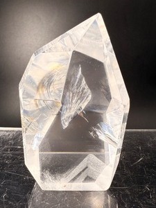 lot 84 image: Gorgeous Clear Quartz Point  with Inclusions   141 gm  4.9 oz.