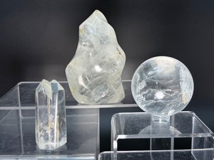 lot 56 image: Clear Quartz Polished Lot of 3 flame, sphere &  double terminated tower. Total weight 575 gm  1.266 lb. Individual weight in description