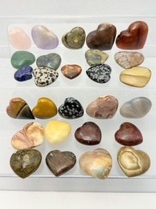 lot 275 image: 12 kilo polished hearts