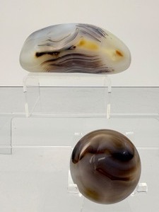 lot 125 image: Orca Agate Polished Lot of 2  Gallet 339 gm.  11.9 oz.  Palmstone 68 gm.  2.4 oz.  Total weight 407 gm.  14.3 oz