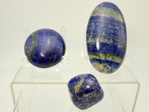 lot 247 image: Lapis Lazuli Polished Lot of 3 Palmstone, Gallet, and  Large Tumble 321 gm.  11.3 oz.