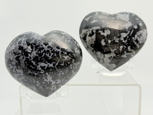 lot 261 image: Beautiful Polished Indigo Gabbro (Mystic Merlinite) Hearts  Lot of 2 727 gm.  1 lb. 9.6 oz.
