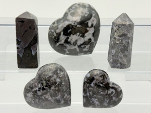 lot 141 image: Indigo Gabbro Polished Lot of 5 3 hearts, 2 towers    Total Weight 565 gm.  1 lb. 1.8 oz.