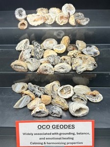 lot 282 image: 12 kilo half polished Oco Geodes