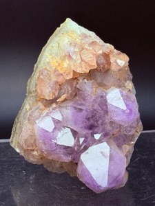 lot 212 image: Georgeous Amethyst Cluster with Iron Staining 382 gm  13.4 oz