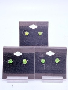 lot 229 image: 3 Pair of Peridot .925 Stud Earrings