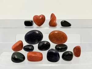 lot 239 image: Goldstone, Blue Goldstone & Green Goldstone Tumbles Lot.  220gm  7.8 oz