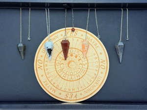 lot 215 image: Gemstone Pendulum Lot of 5 Sunstone, Moss Agate, Rainbow Moonstone, Pyrite and Red Jasper