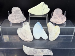 lot 176 image: Gua Sha Facial Massage Tools Lot of 7