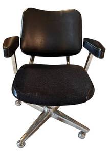 lot 151H image: UL - Royal Metal Vintage Black and Chrome Rolling Office Chair