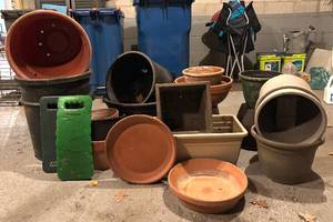 lot 224H image: G - Collection of Assorted Plastic and Terracotta Garden Planters and Pots