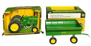 lot 126C image: FR - ERTL 1962 John Deere 1010 Special Tractor and Wagon 116 Scale Die-Cast Set
