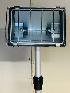 lot 232C image: LL - Adjustable Halogen Work Light on Tripod Stand, 53 Inch Height