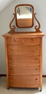 lot 6R image: U - Antique Oak Highboy with Mirror