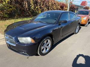 lot 8 image: 2011 Dodge Charger Ralley Plus