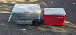 lot 24 image: Coleman PolyLite 28 Cooler and Large Coleman Rolling Cooler