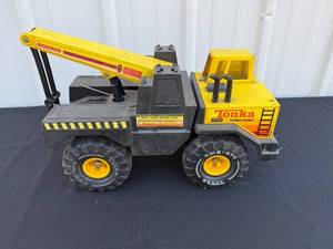 lot 27 image: Vintage Tonka Turbo-Diesel Crane Truck Toy